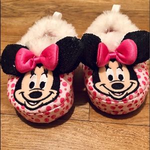 Minnie Mouse slippers